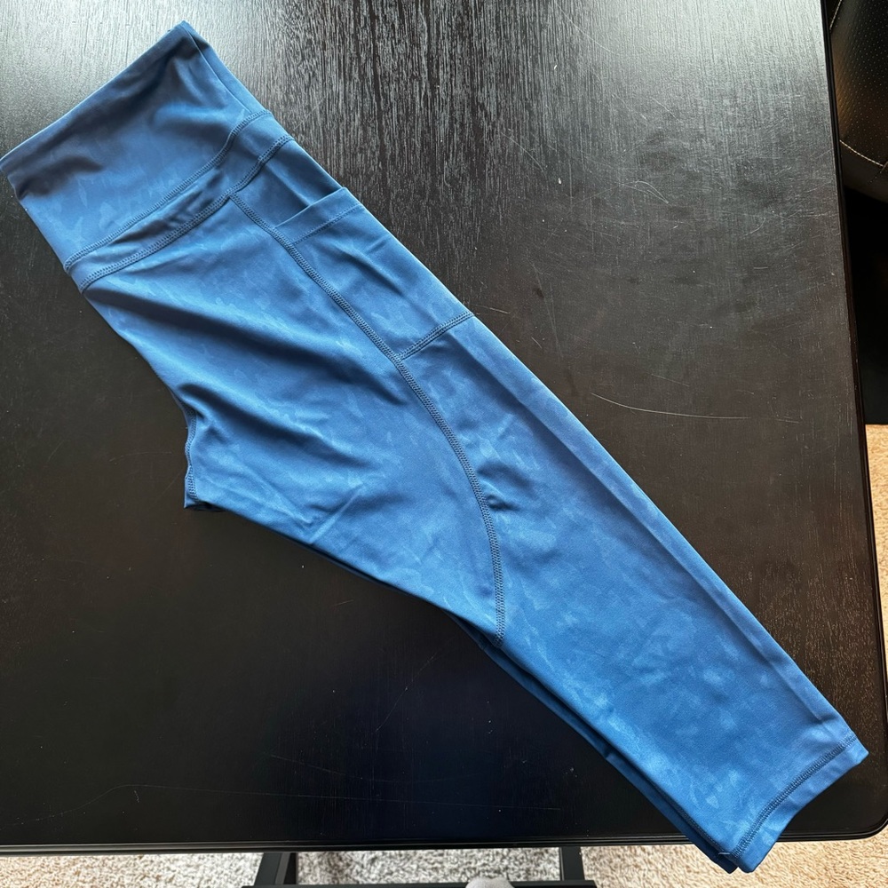 Zyia light n tight navy leggings